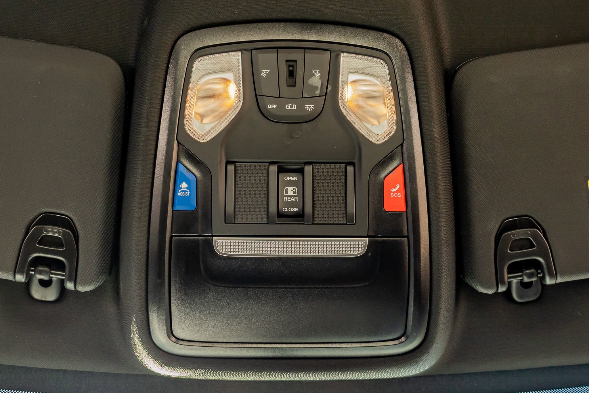 Used 2024 RAM 3500 Tradesman w/ Chrome Appearance Group image 27