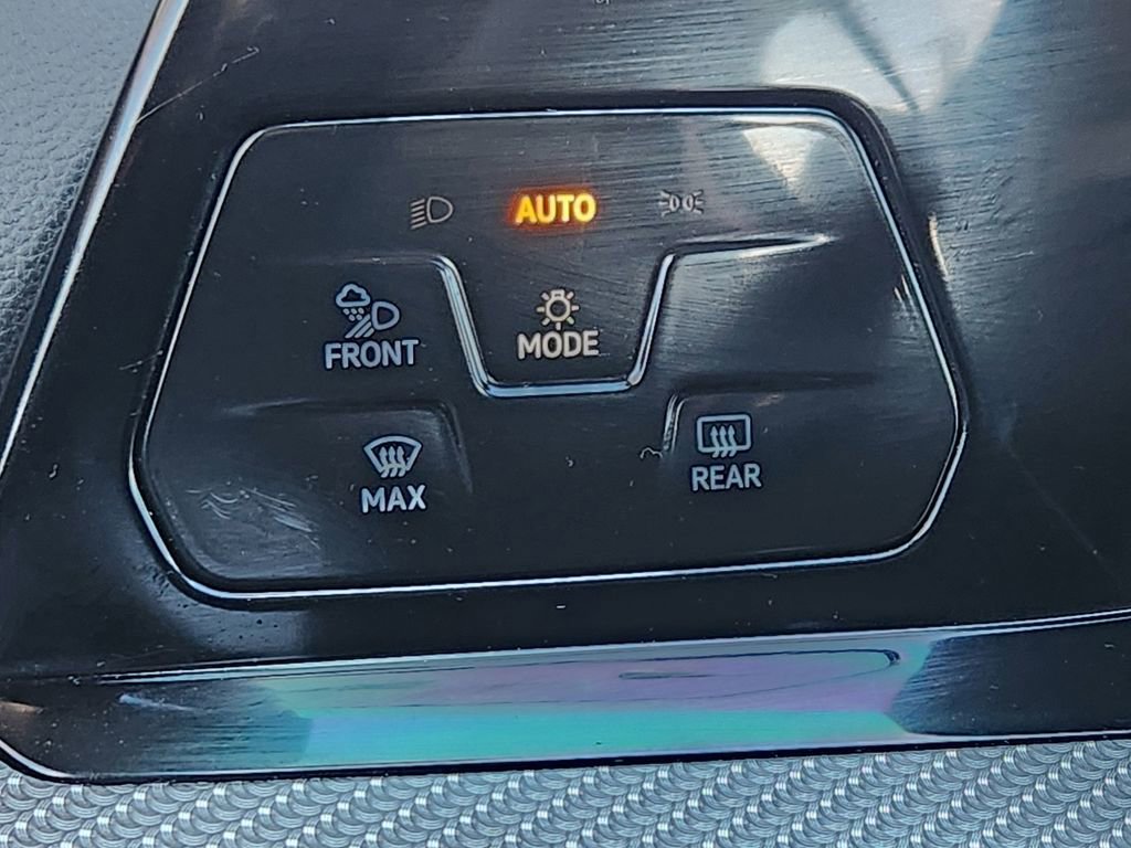 Used 2024 Volkswagen Golf R image 10