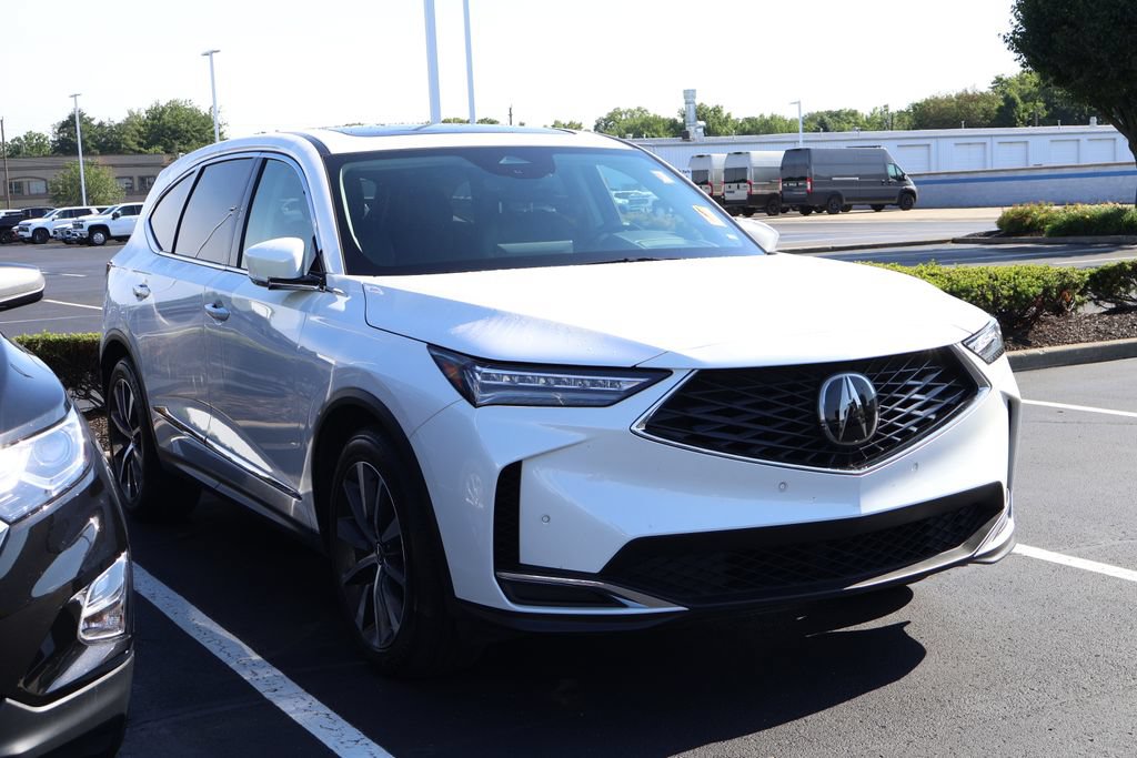 Used 2025 Acura MDX FWD w/ Technology Package image 3