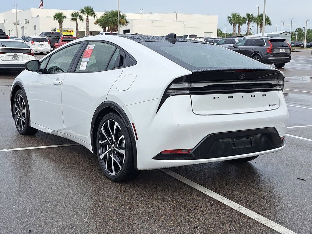 New 2026 Toyota Prius XSE image 4