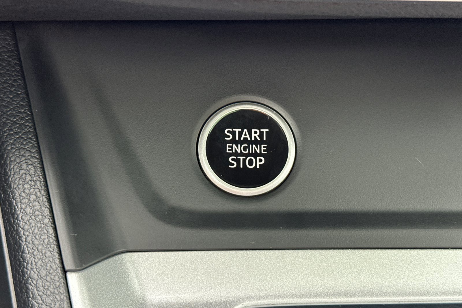 Used 2022 Audi Q3 2.0T Premium Plus w/ Premium Plus Package image 32