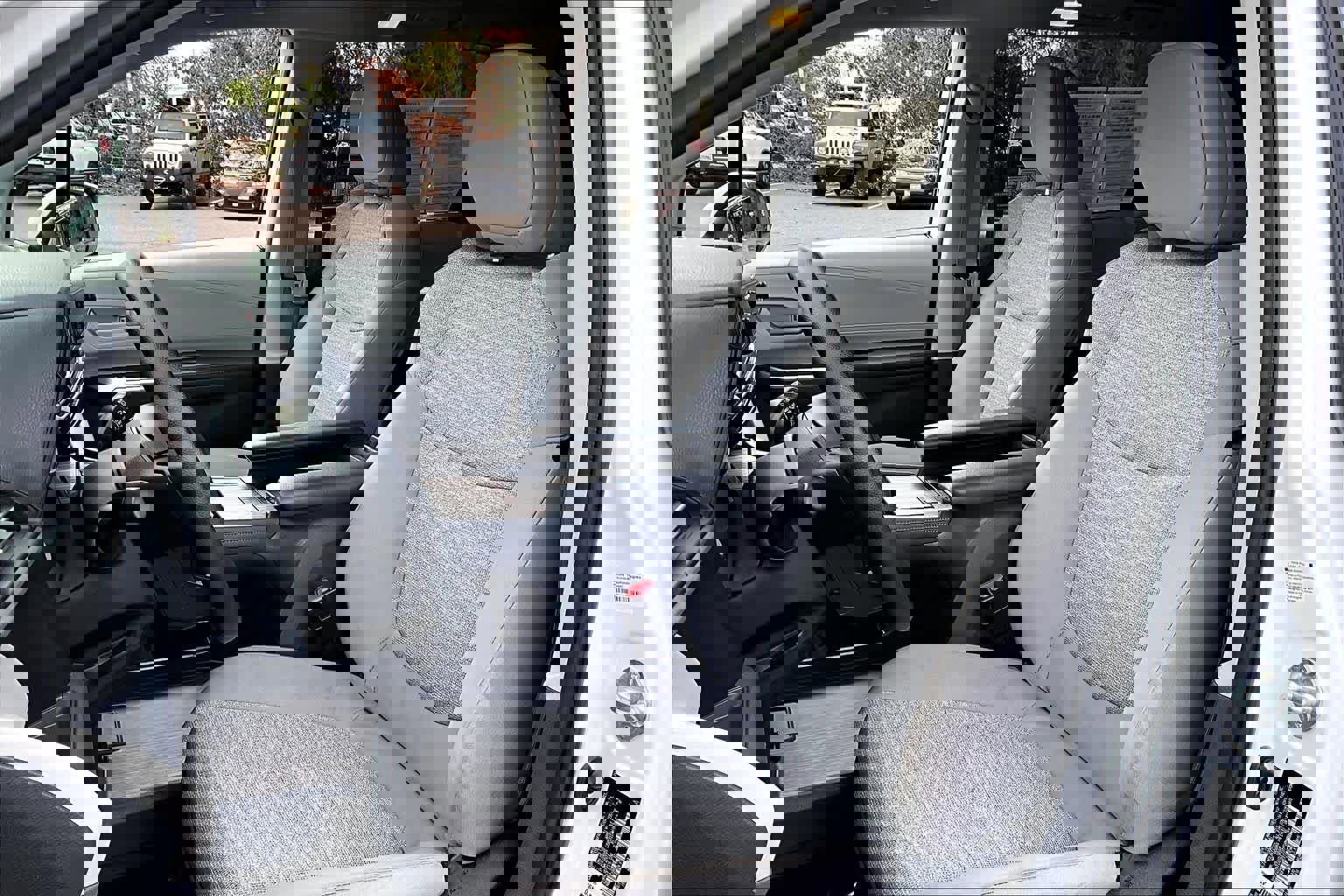 Certified 2023 Toyota Sienna LE image 7