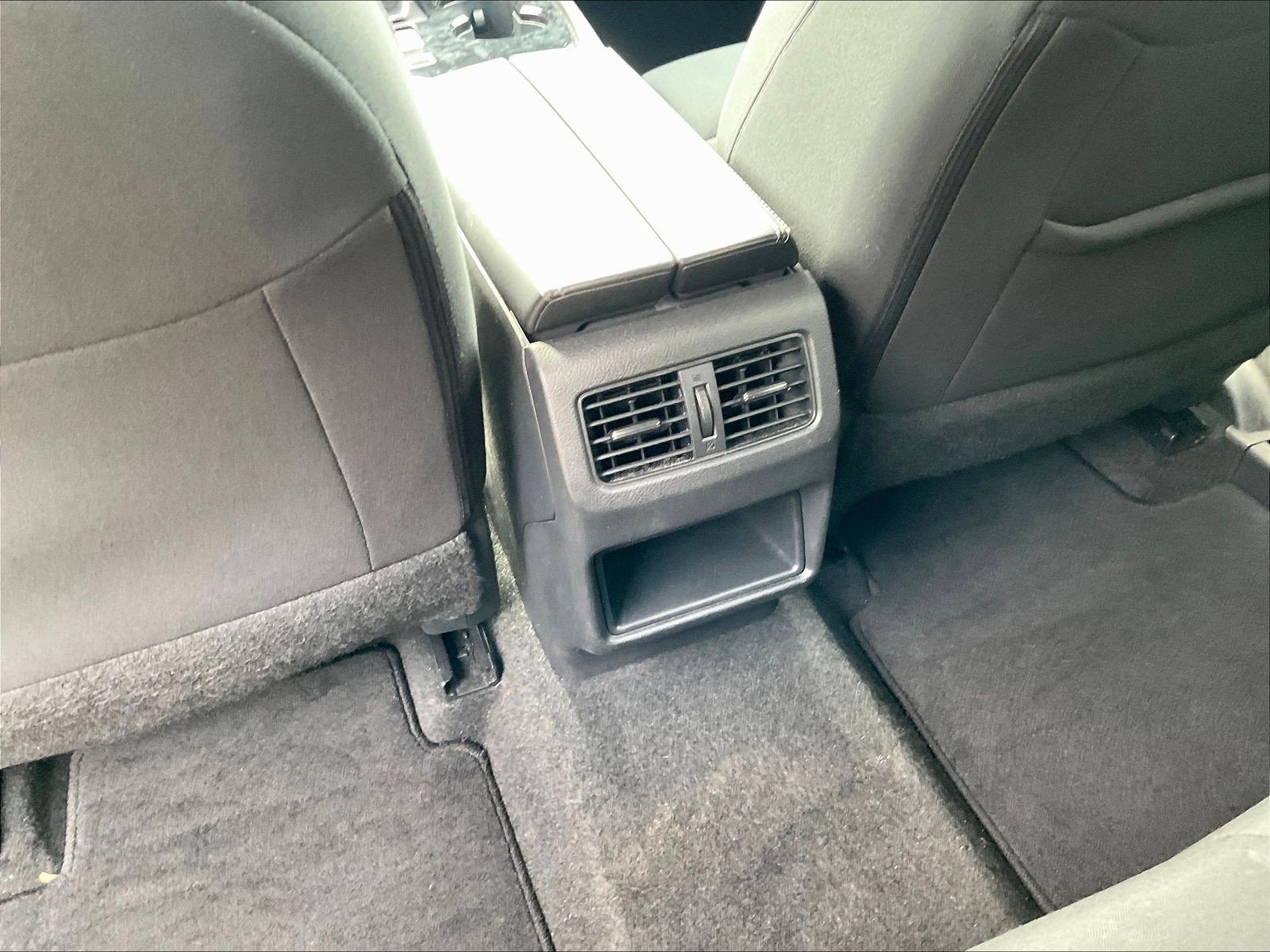 Used 2023 Nissan Rogue S FWD image 11