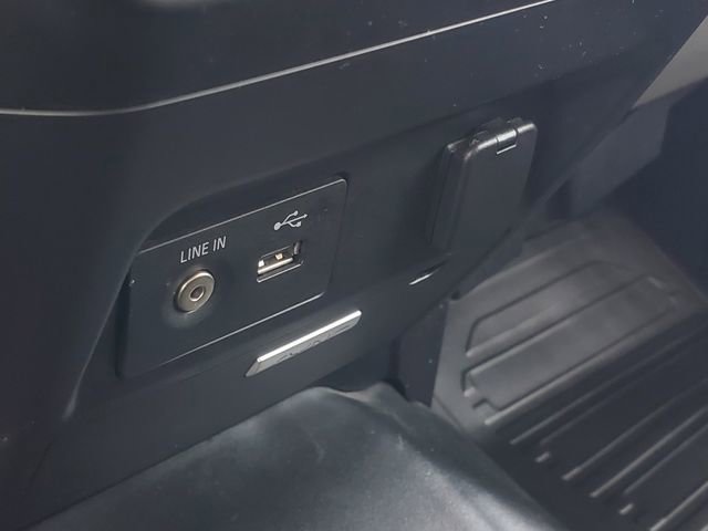 Used 2015 Ford F150 XL w/ Equipment Group 101A Mid AWD/4WD image 17