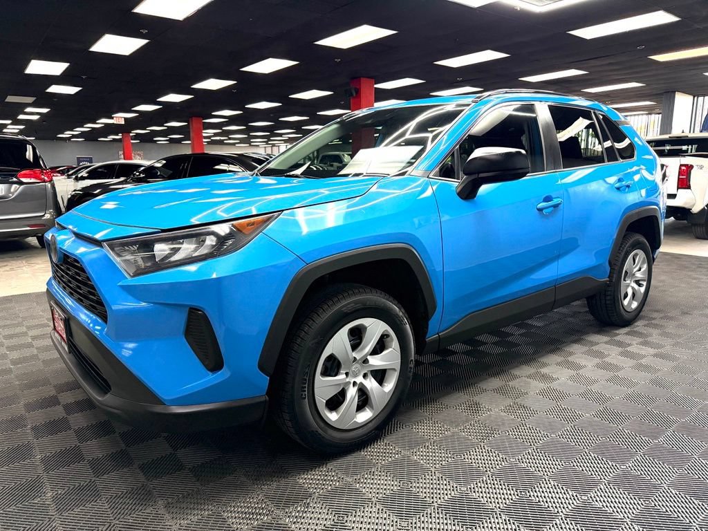 Used 2020 Toyota RAV4 LE FWD image 8