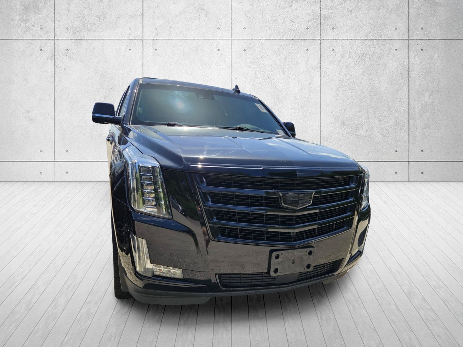 Used 2019 Cadillac Escalade Premium Luxury w/ Escalade Sport Edition RWD image 3