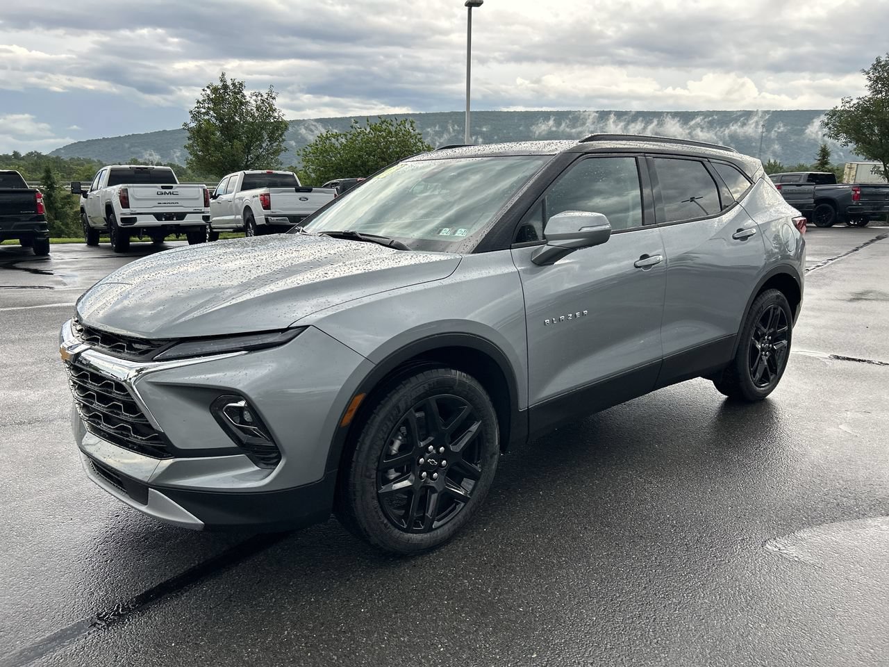 New 2026 Chevrolet Blazer LT w/ Sound & Technology Package AWD/4WD video 3
