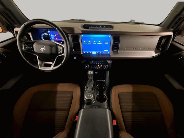 Used 2021 Ford Bronco Outer Banks w/ Sasquatch Package AWD/4WD image 14