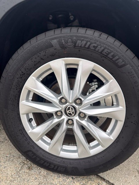 Used 2025 Toyota Corolla Cross LE FWD image 10