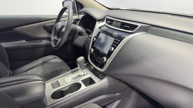 Used 2018 Nissan Murano SV w/ Premium Package FWD image 14