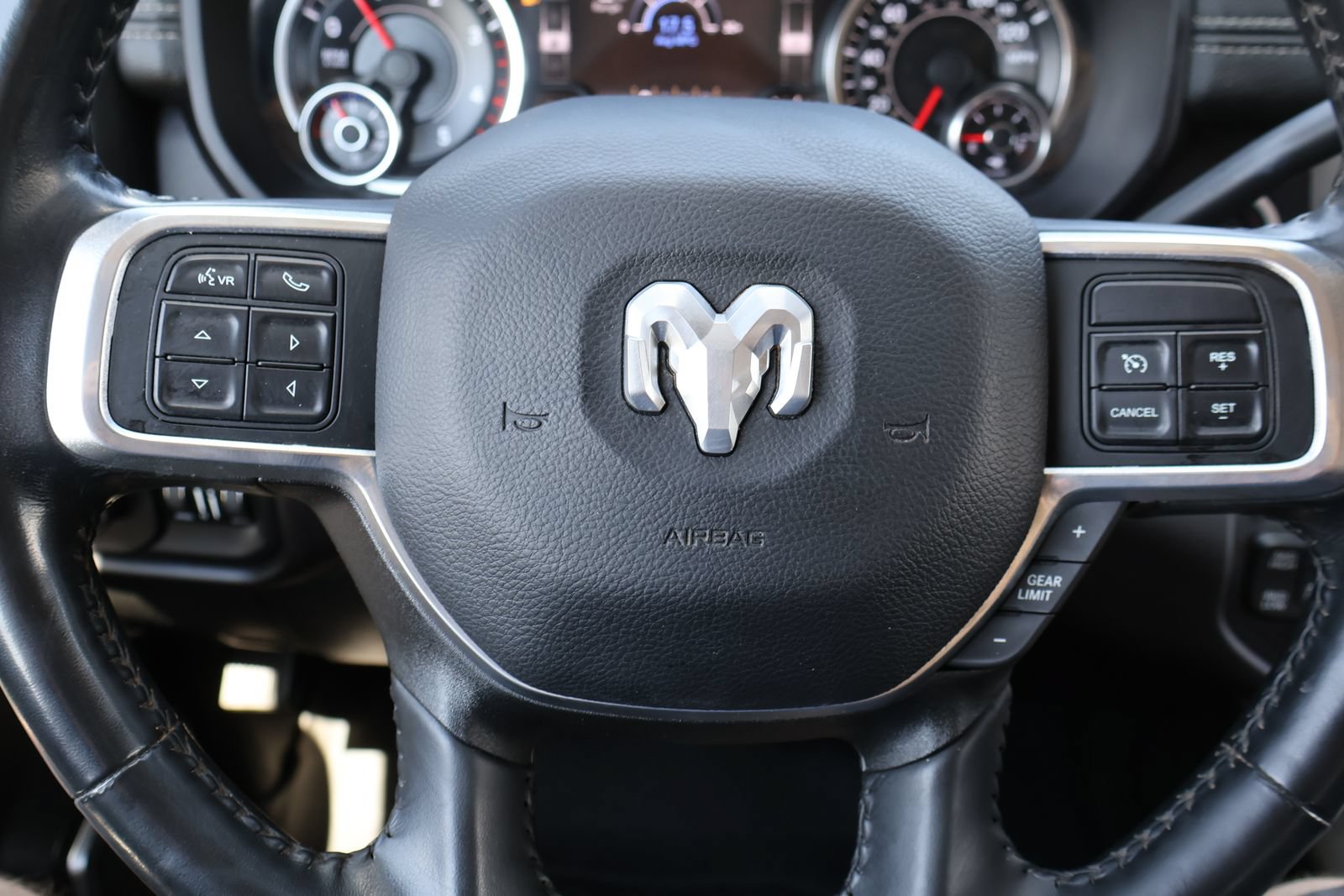 Used 2022 RAM 2500 Laramie AWD/4WD image 26
