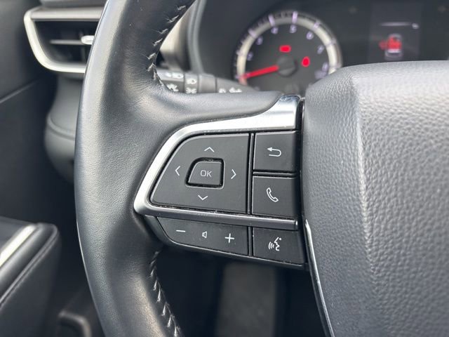 Used 2021 Toyota Highlander LE image 28