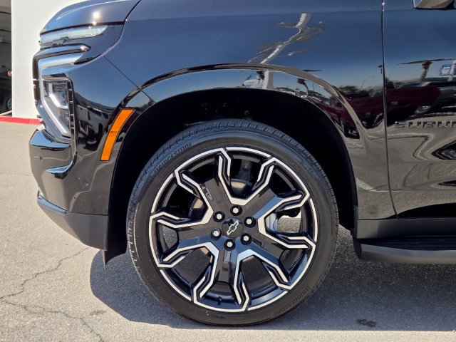 Certified 2026 Chevrolet Suburban RST w/ Advanced Technology Package AWD/4WD image 9