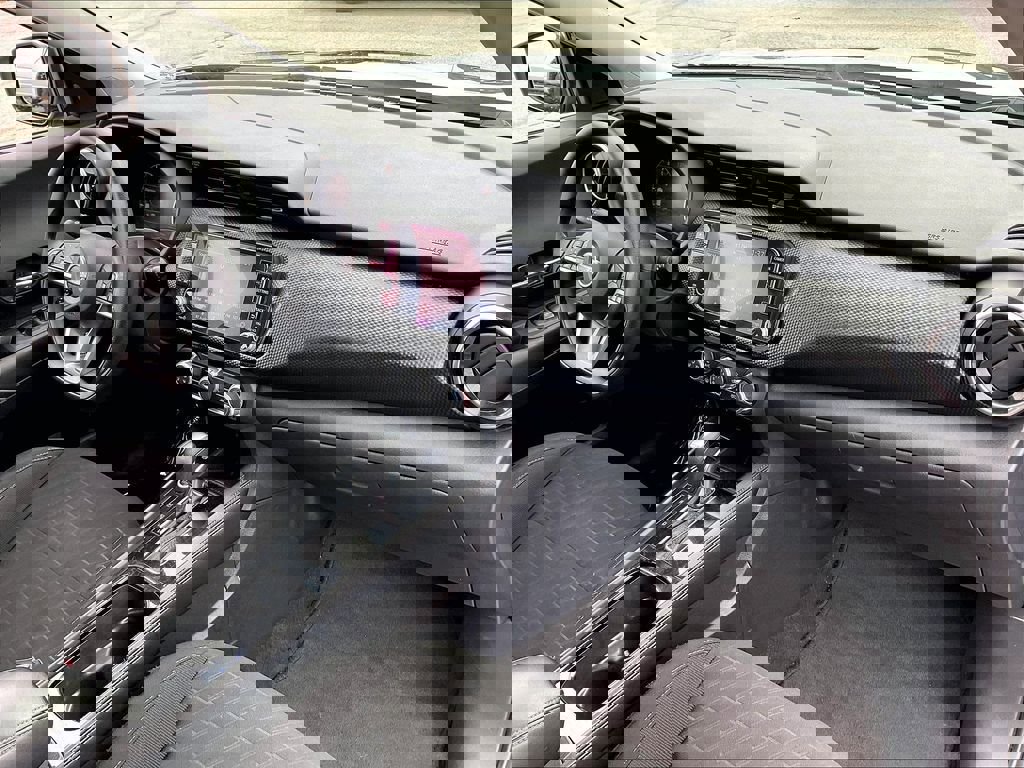 Used 2023 Nissan Kicks SV FWD image 13