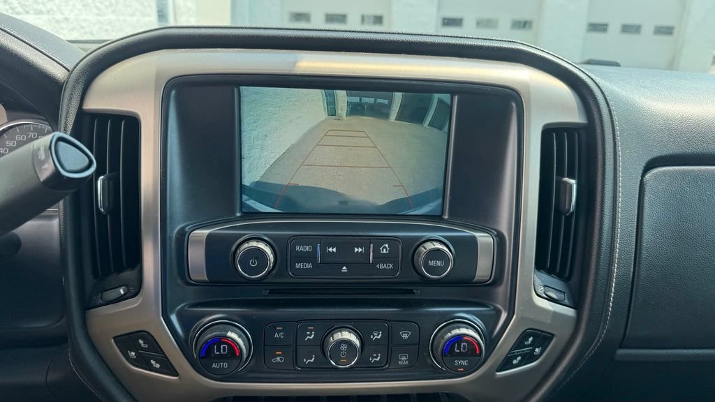 Used 2019 GMC Sierra 2500 Denali w/ Duramax Plus Package AWD/4WD image 19