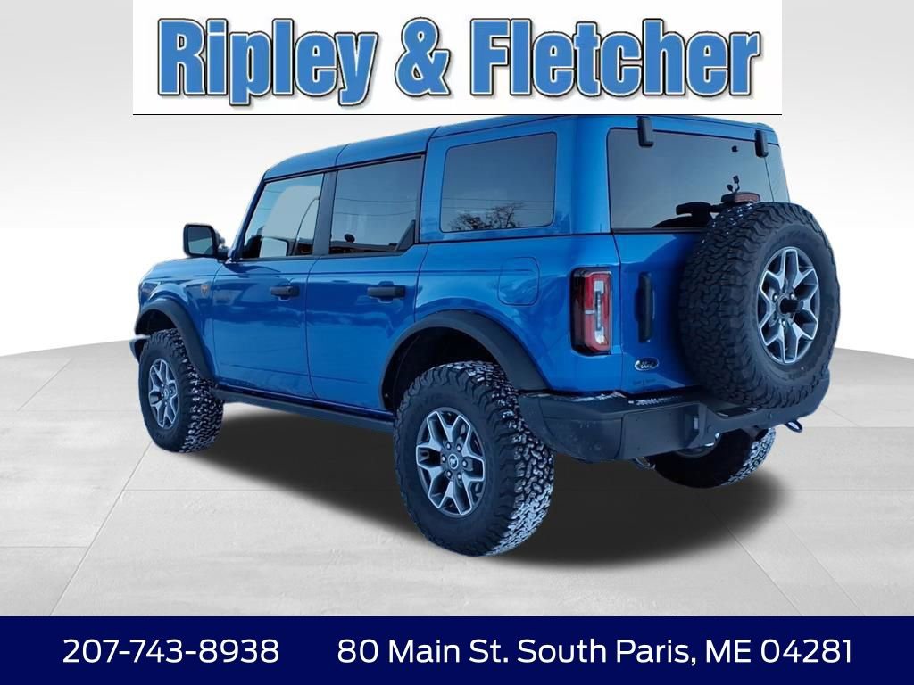 Used 2025 Ford Bronco Badlands image 8