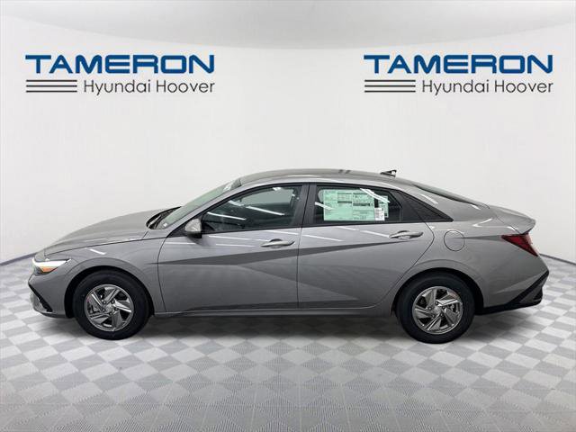 New 2026 Hyundai Elantra SE w/ Cargo Package image 2