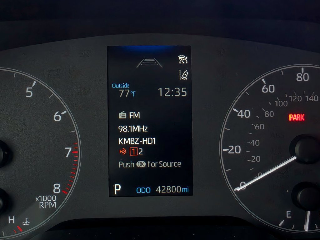 Used 2025 Toyota Corolla LE FWD image 25