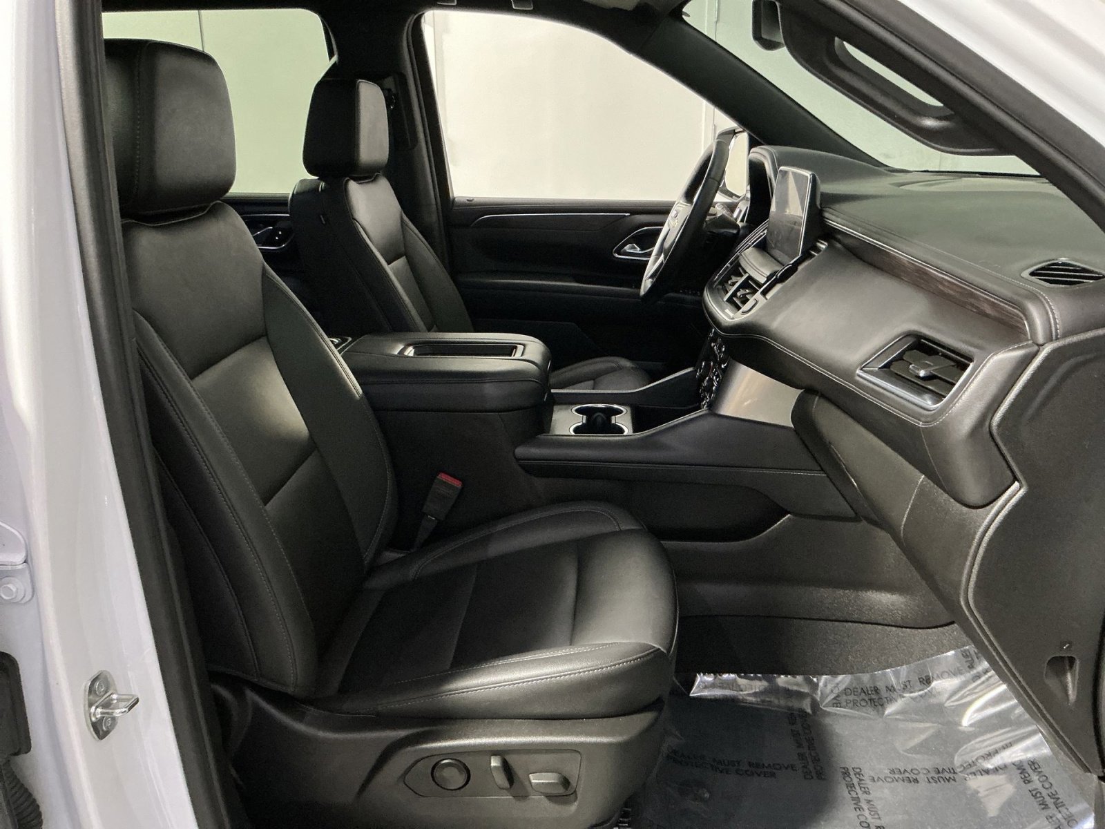 Used 2024 Chevrolet Tahoe LT image 34