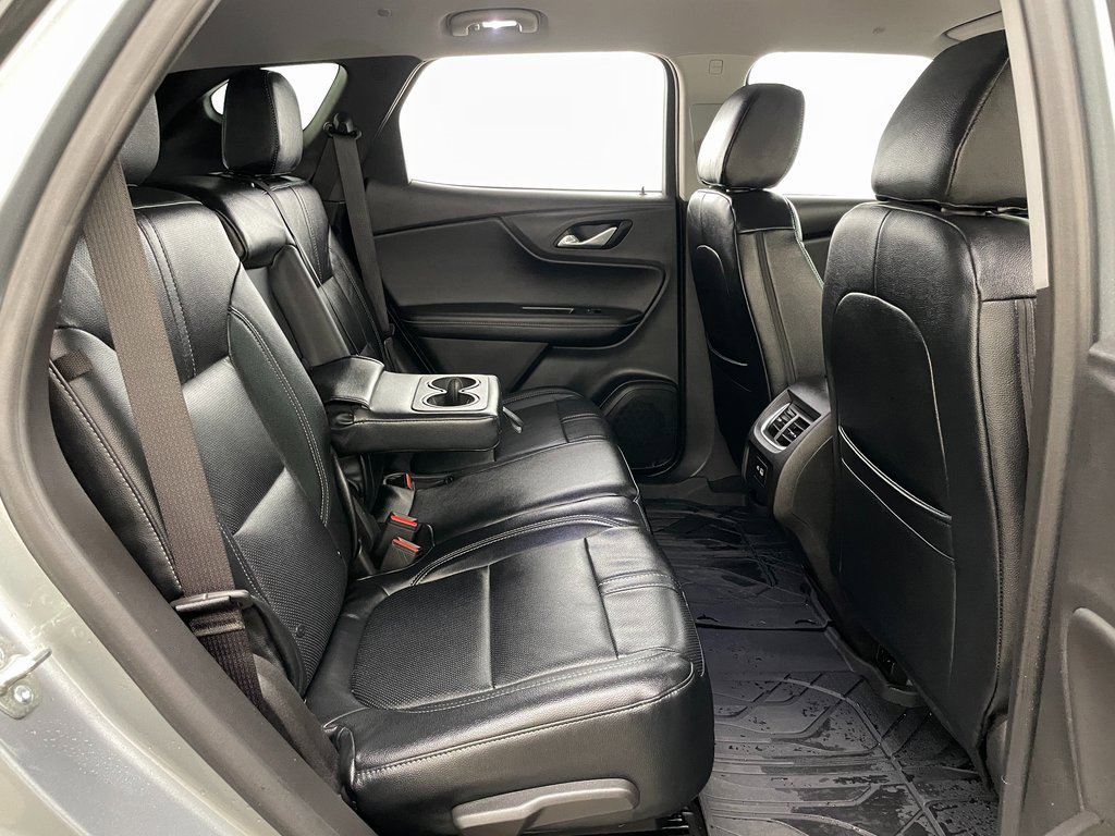 Used 2025 Chevrolet Blazer LT w/ Convenience Package image 40