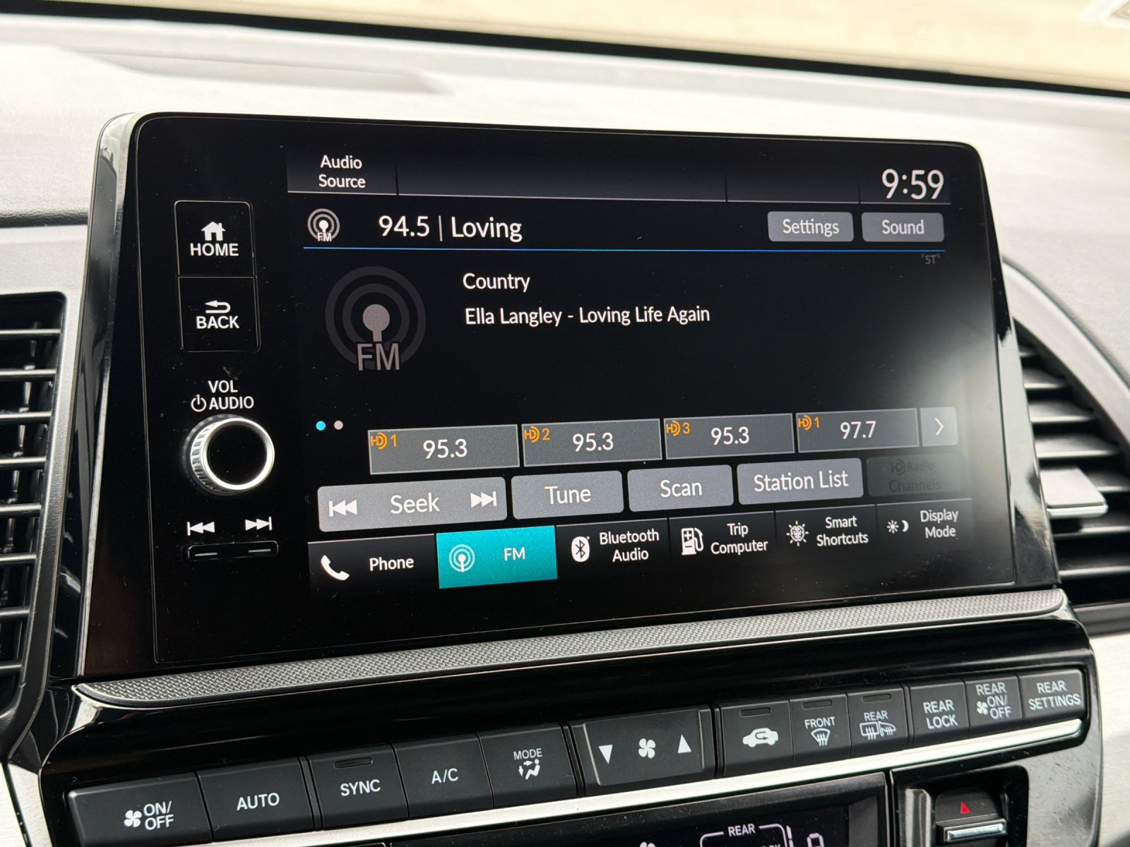 Used 2025 Honda Odyssey Sport-L image 21