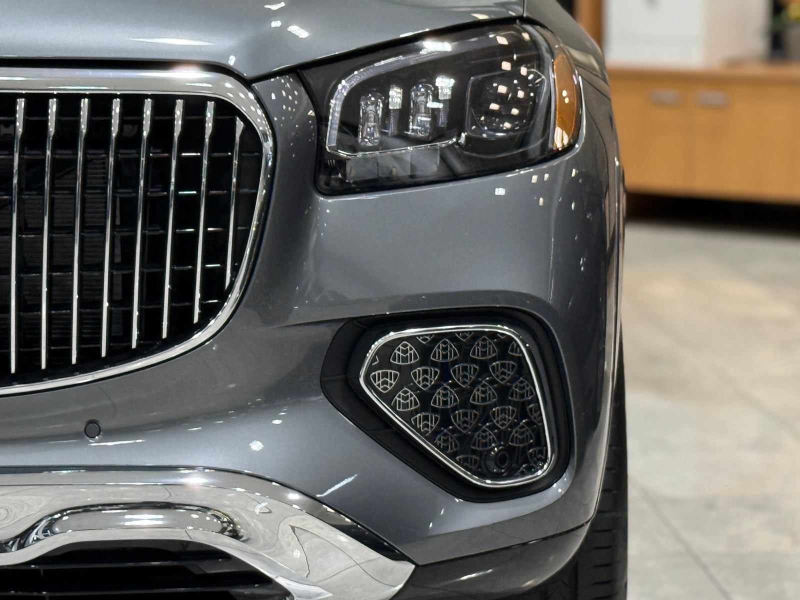 New 2026 Mercedes-Benz Maybach GLS 600 4MATIC image 4