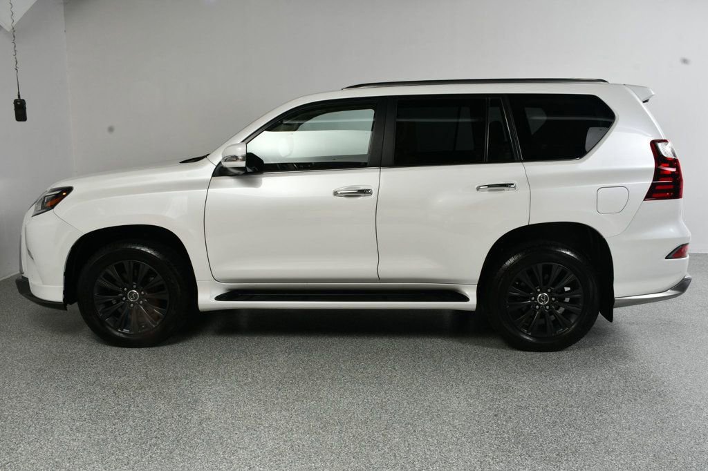 Used 2021 Lexus GX 460 Premium w/ Accessory Package AWD/4WD image 3