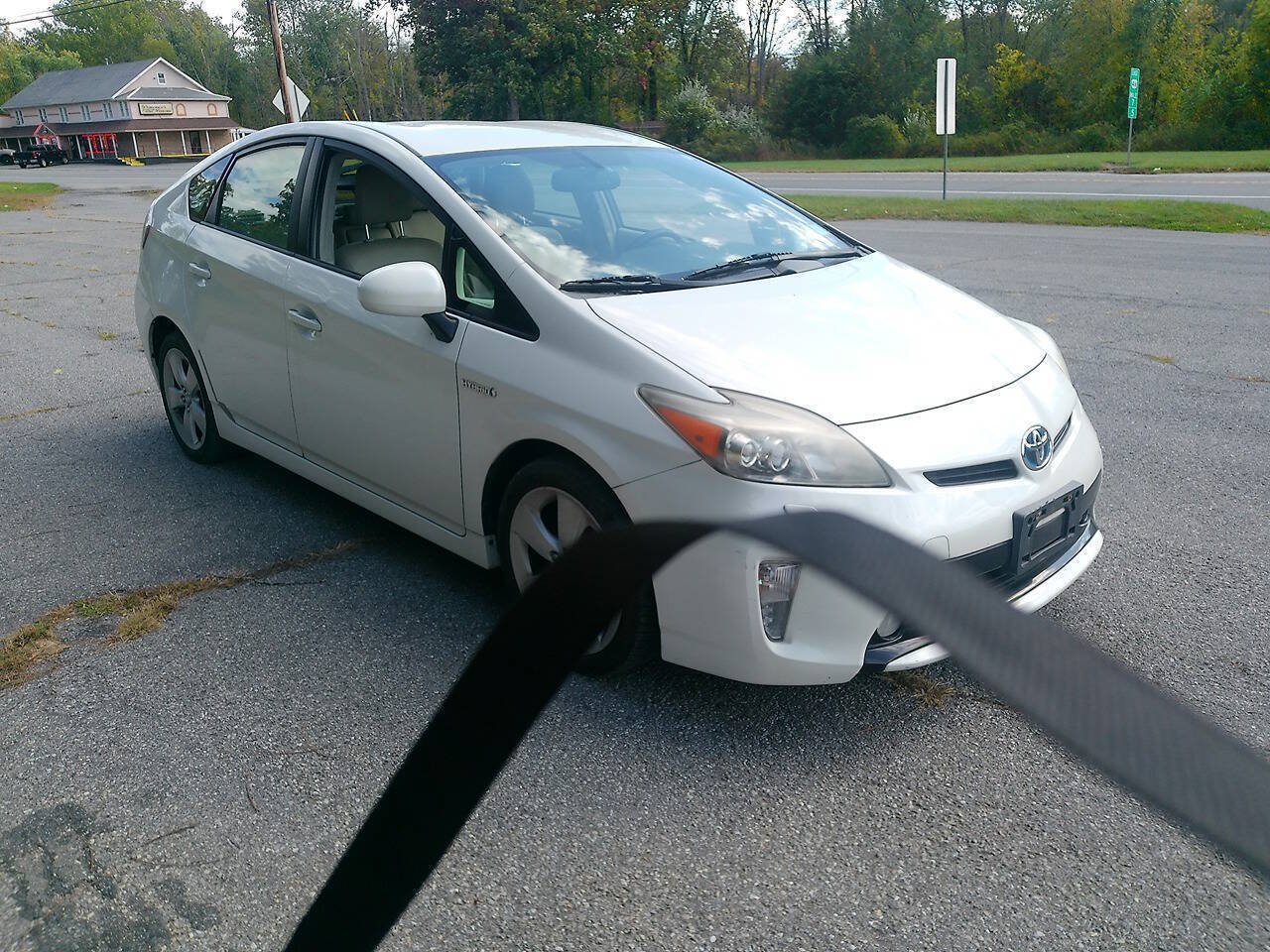 Used 2013 Toyota Prius Five FWD image 4