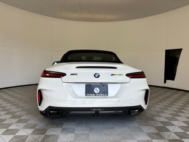 Used 2024 BMW Z4 M40i w/ Premium Package image 14
