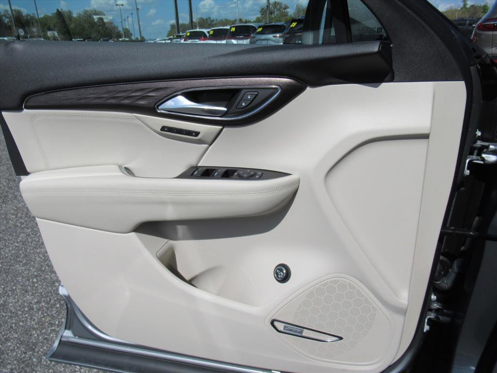 Used 2023 Buick Envision Avenir image 20