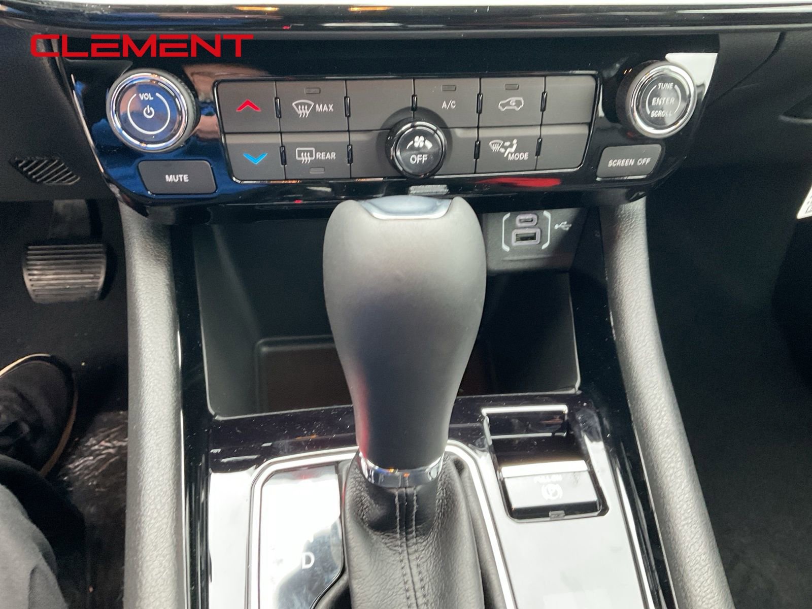 New 2026 Jeep Compass Latitude image 12