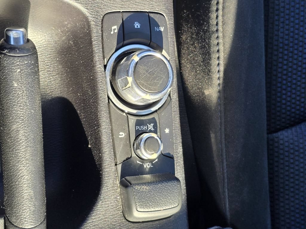 Used 2016 Scion iA FWD image 9