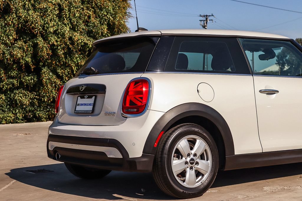 Used 2024 MINI Cooper 2-Door Hardtop FWD image 12