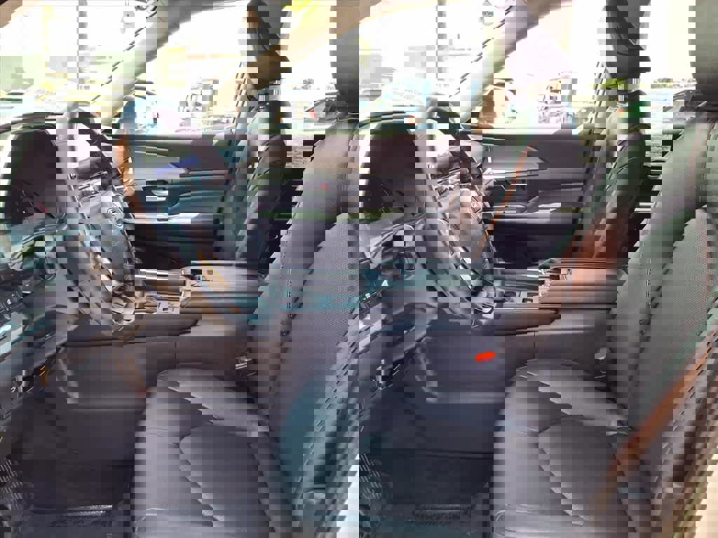 Certified 2025 Toyota Grand Highlander FWD image 18