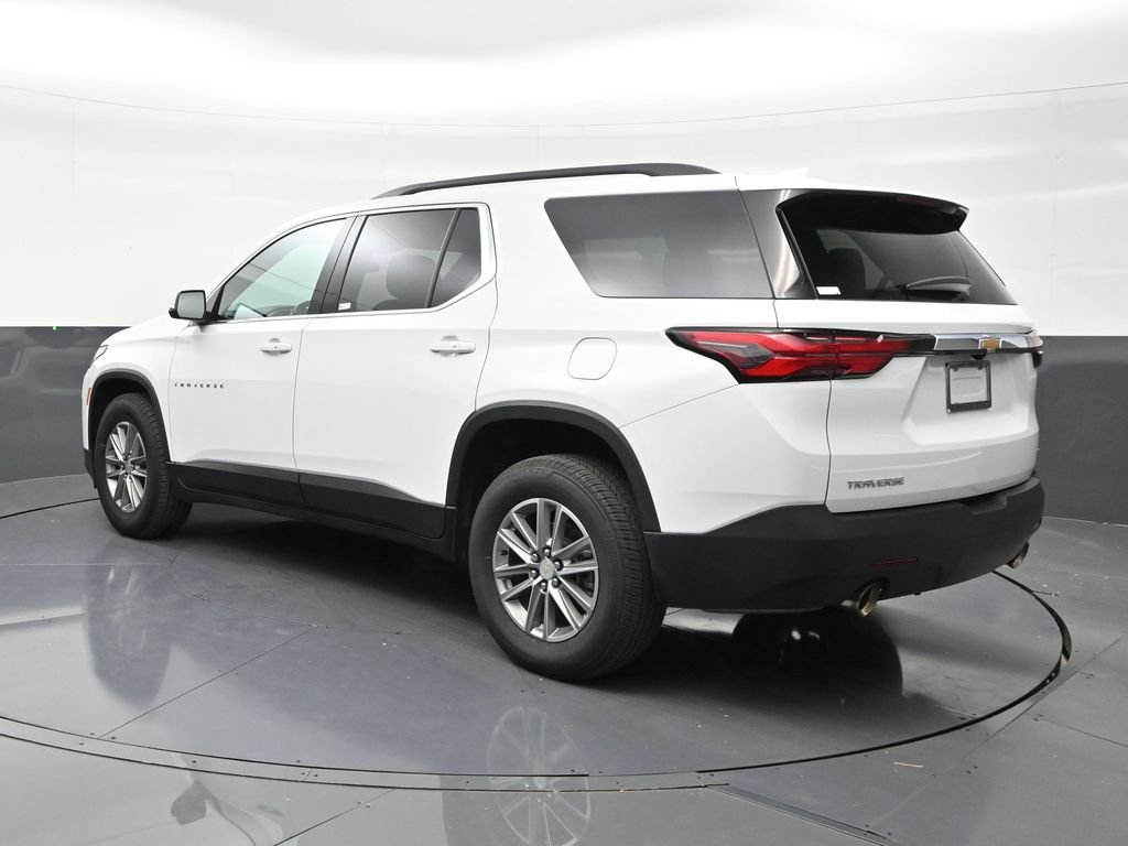 Used 2023 Chevrolet Traverse LT FWD image 3