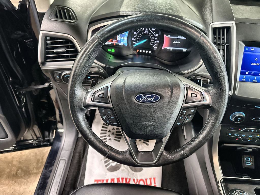 Used 2020 Ford Edge SEL image 17