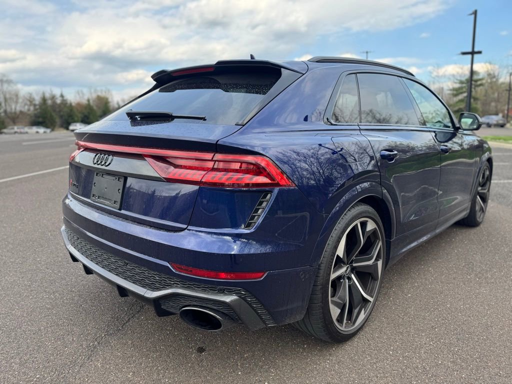Used 2021 Audi RS Q8 w/ Carbon Optic Package image 6