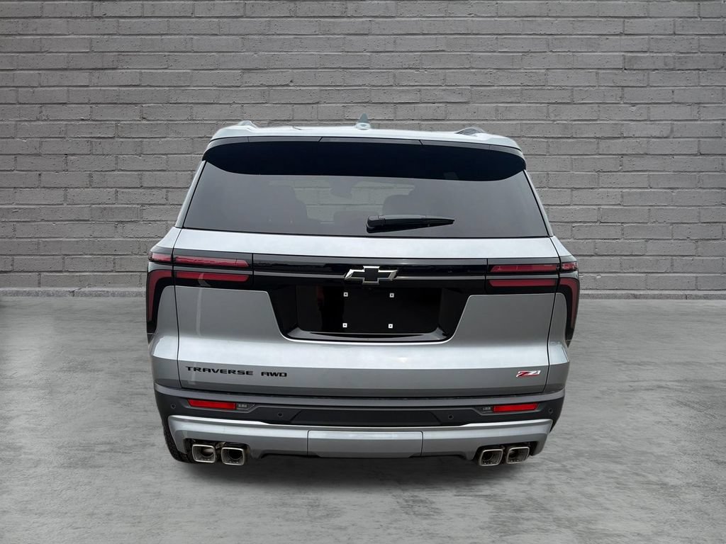 New 2027 Chevrolet Traverse Z71 w/ LPO, Floor Liner Package AWD/4WD image 7