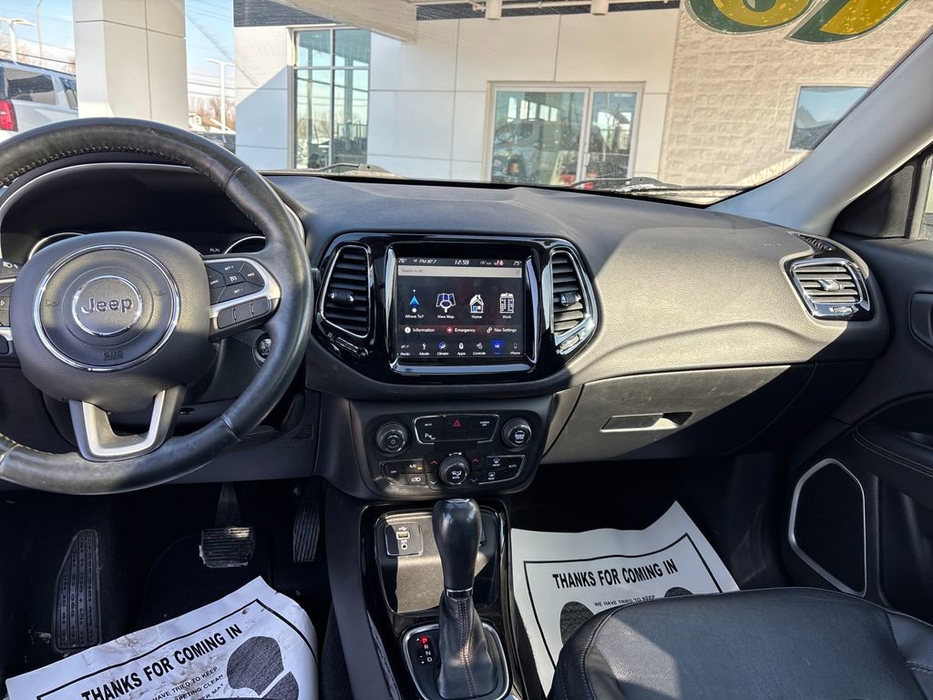 Used 2018 Jeep Compass Limited w/ Navigation Group image 17