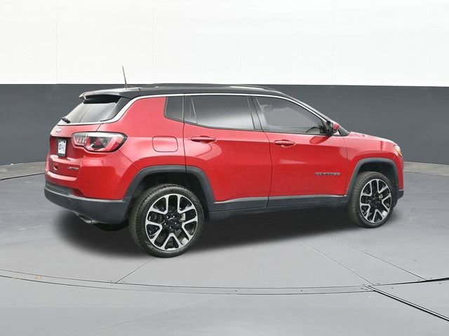 Used 2018 Jeep Compass Limited w/ Navigation Group image 16