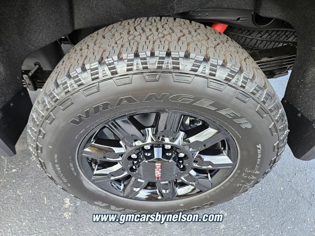 New 2026 GMC Sierra 2500 AT4 w/ AT4 Premium Plus Package image 9