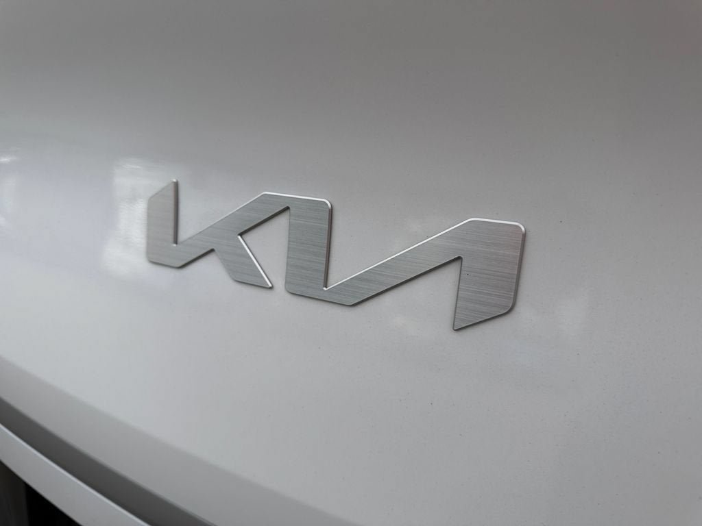 Used 2024 Kia EV6 Light AWD/4WD image 30
