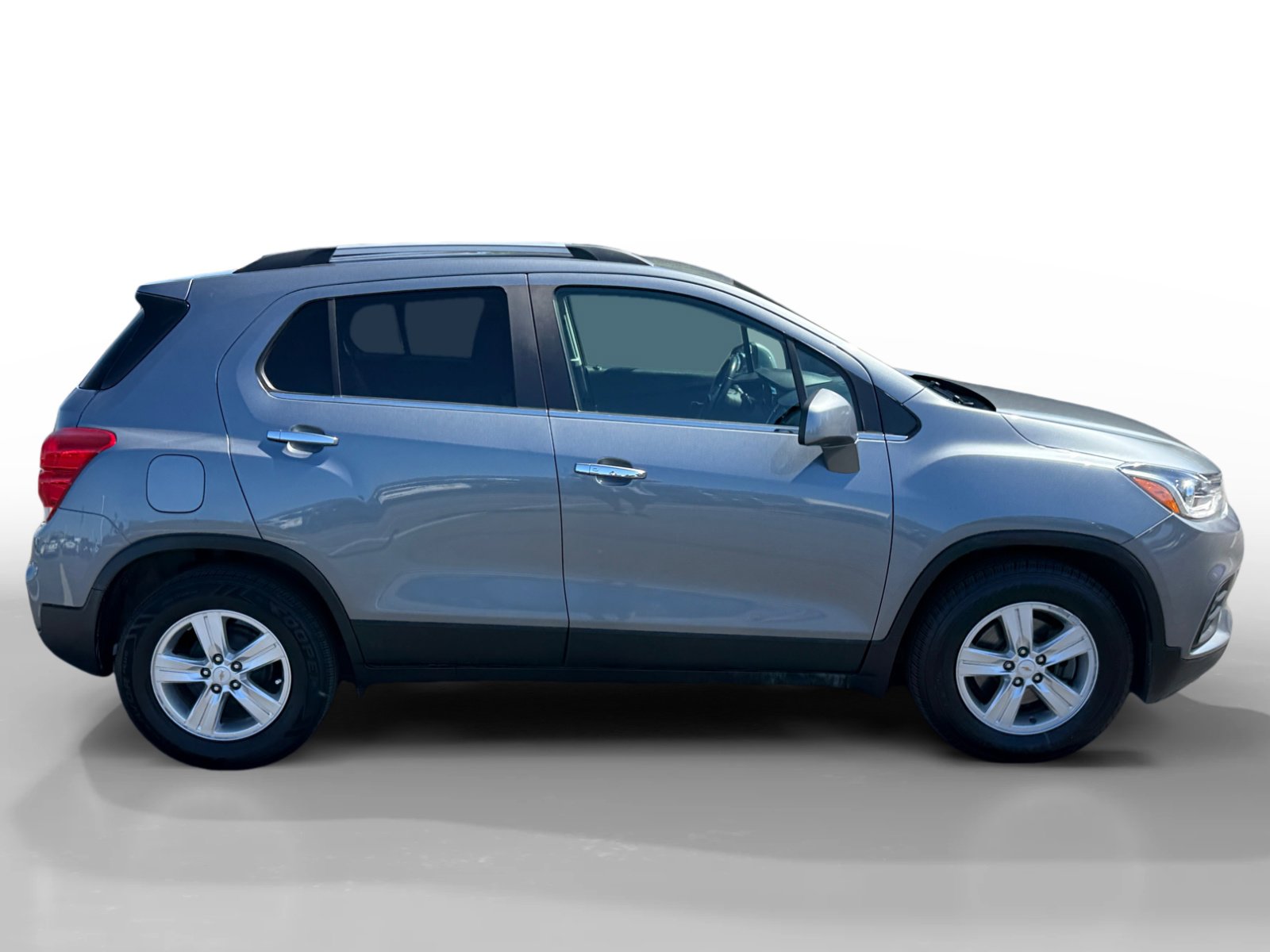 Used 2019 Chevrolet Trax LT w/ LT Convenience Package FWD image 6
