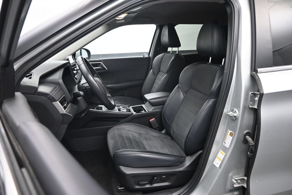 Used 2024 Mitsubishi Outlander SE AWD/4WD image 21