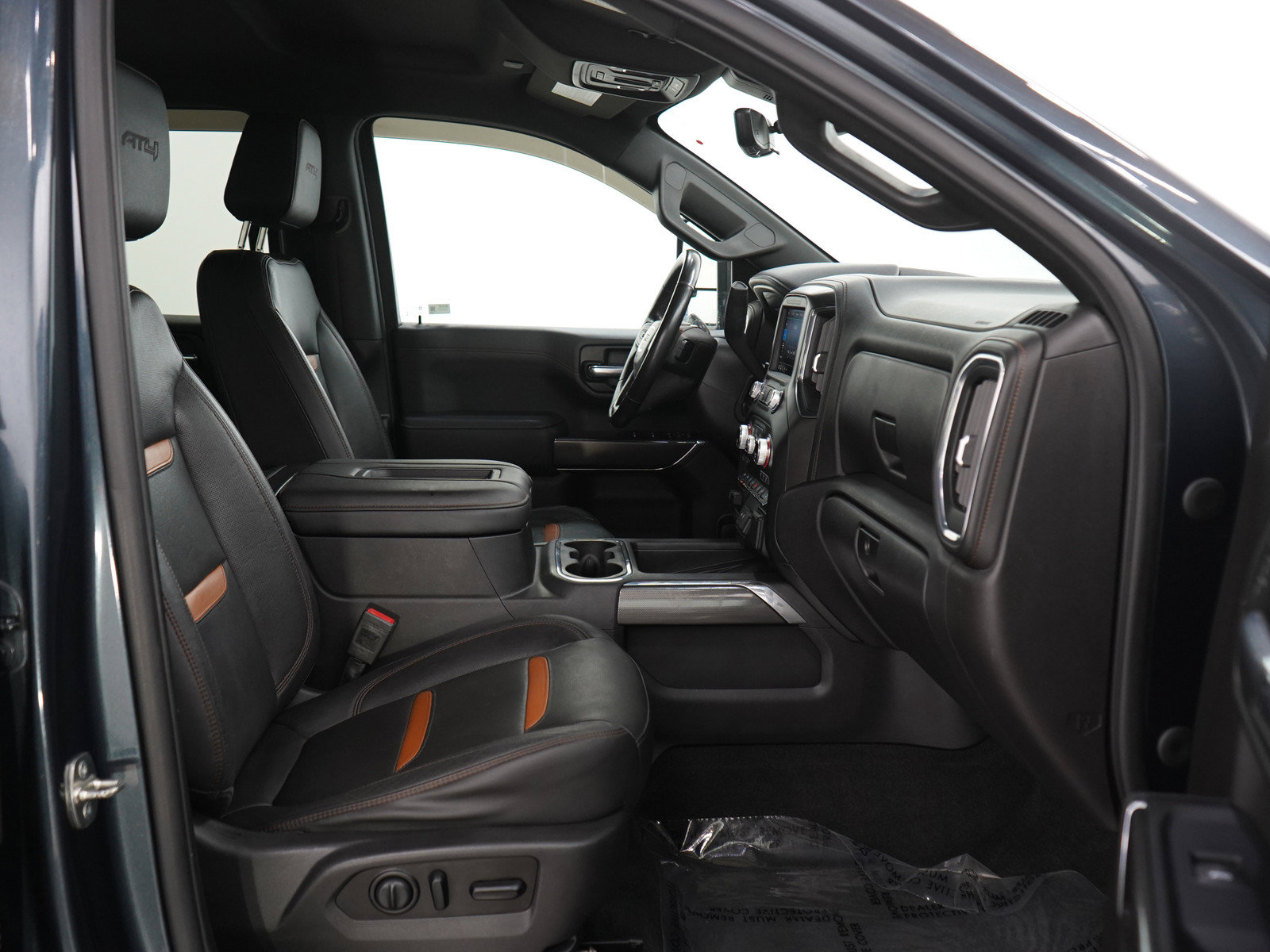 Used 2020 GMC Sierra 1500 AT4 w/ AT4 Premium Package AWD/4WD image 11