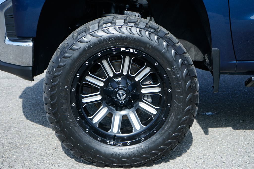 Used 2019 Chevrolet Silverado 1500 LTZ w/ LTZ Plus Package AWD/4WD image 44