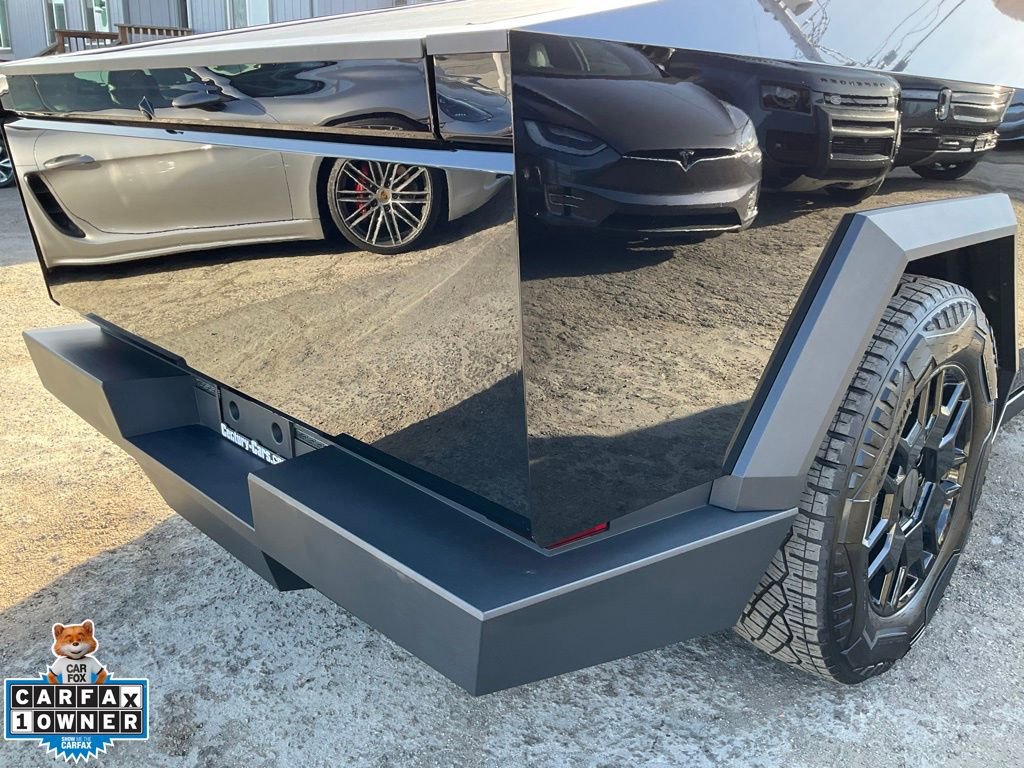 Used 2024 Tesla Cybertruck AWD Crew Cab image 85