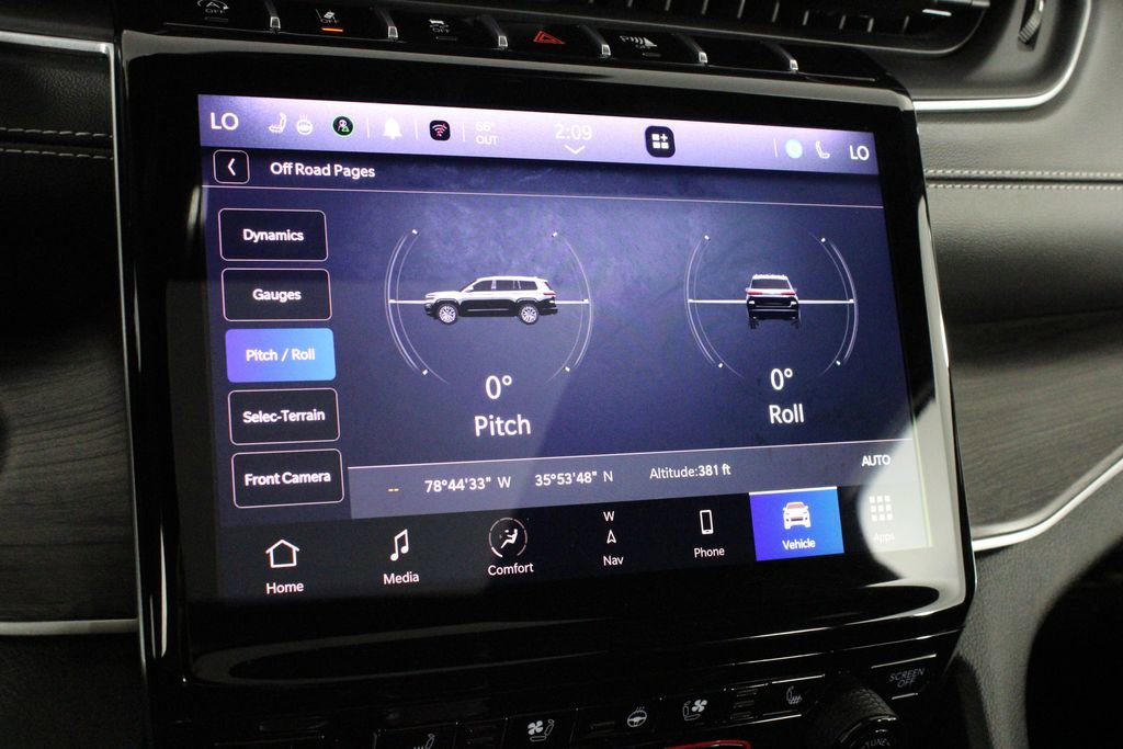 Used 2024 Jeep Grand Cherokee L Limited w/ Luxury Tech Group II image 39