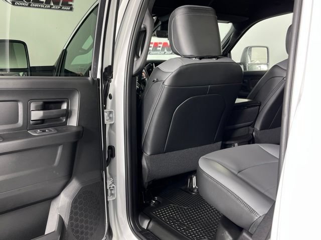 New 2026 RAM 2500 Tradesman w/ Chrome Appearance Group AWD/4WD image 24