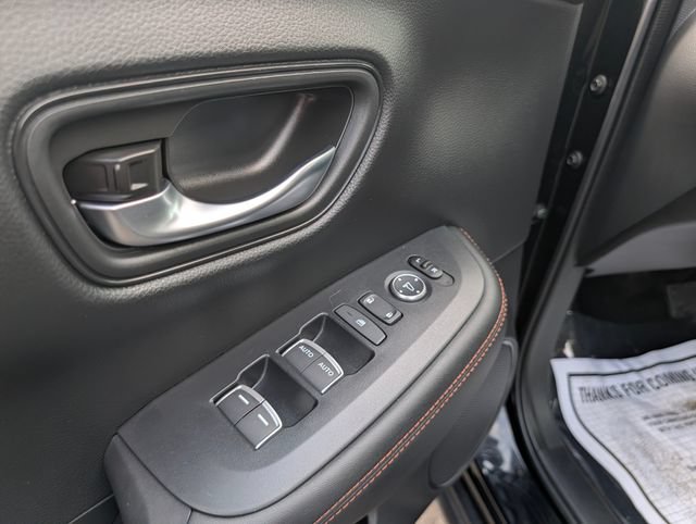 Used 2025 Honda HR-V Sport image 14
